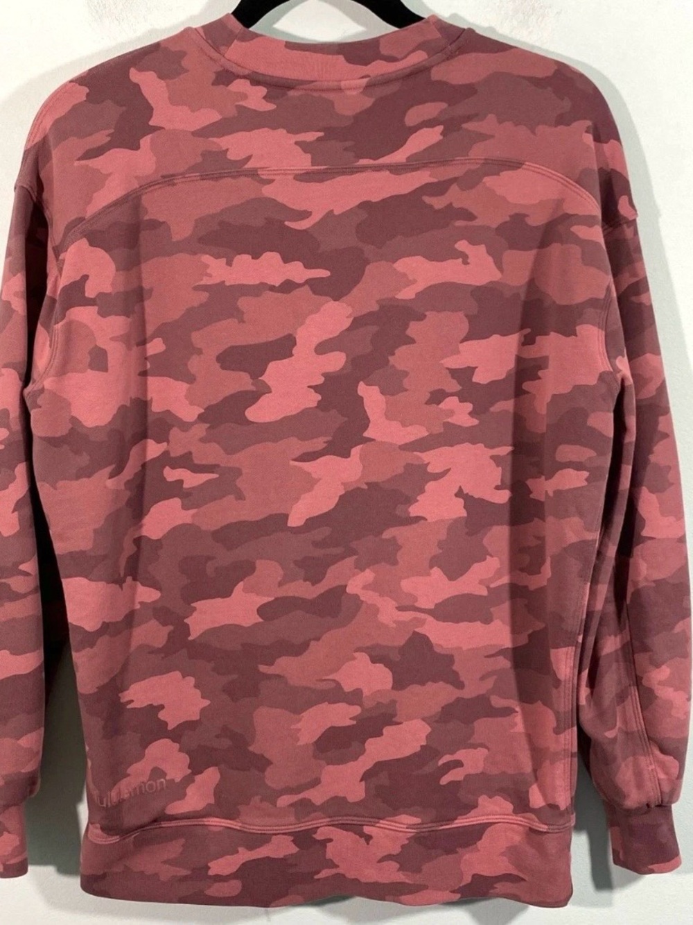 Lululemon Women’s Sweatshirt Perfectly Oversized Crew Sweatshirt Camo Pink sz 8 - Picture 5 of 13